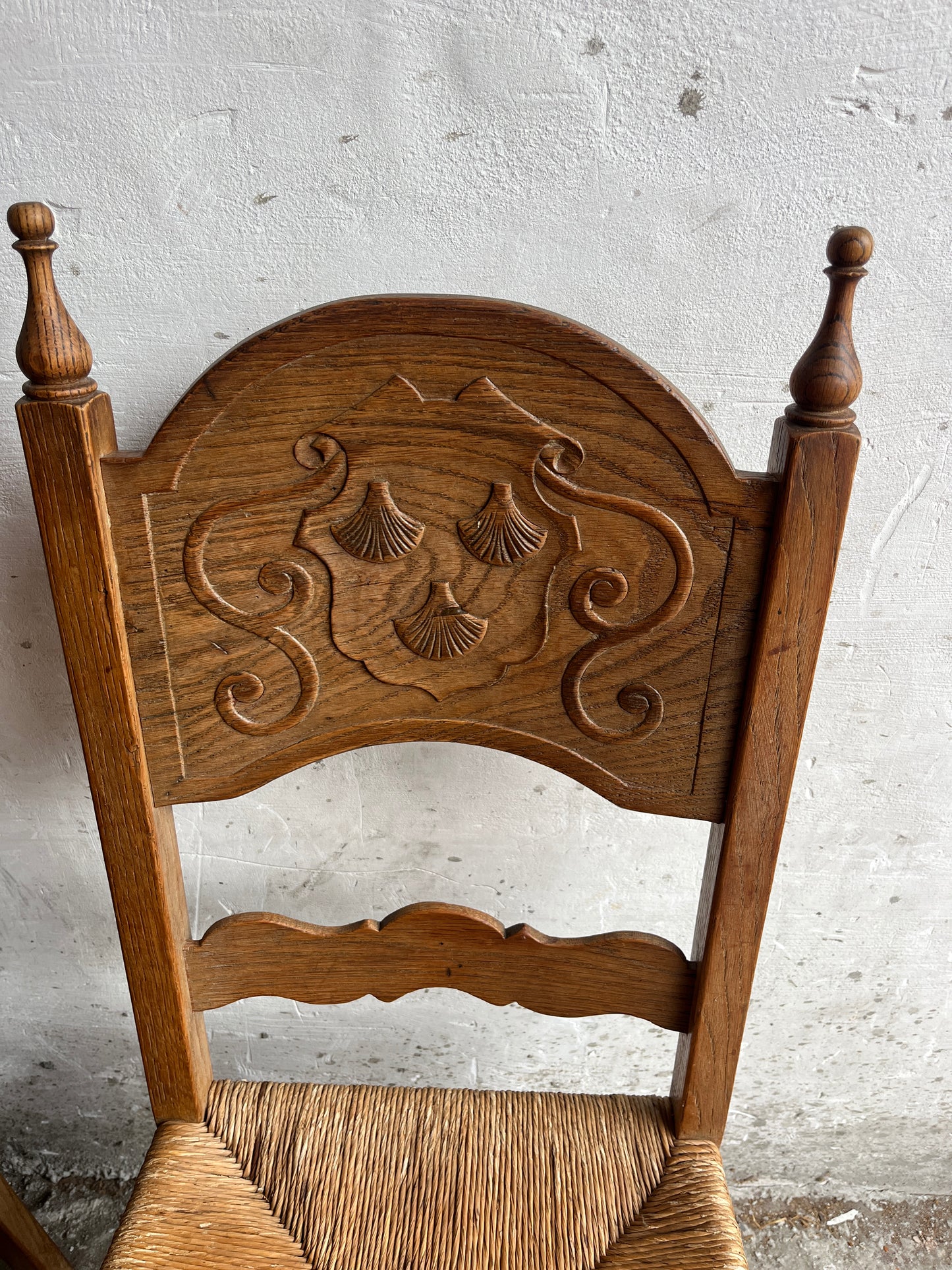 Set of 6 Carved Oak Rush Seat Chairs – 1950s