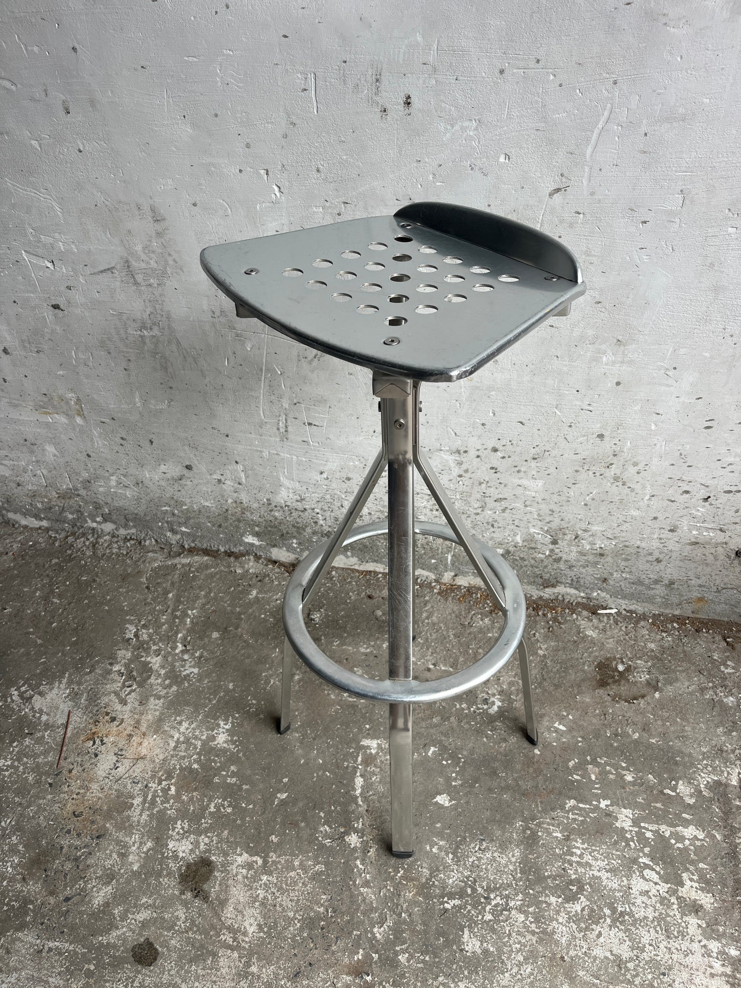 Industrial Aluminium Bar Stools – Set of 6
