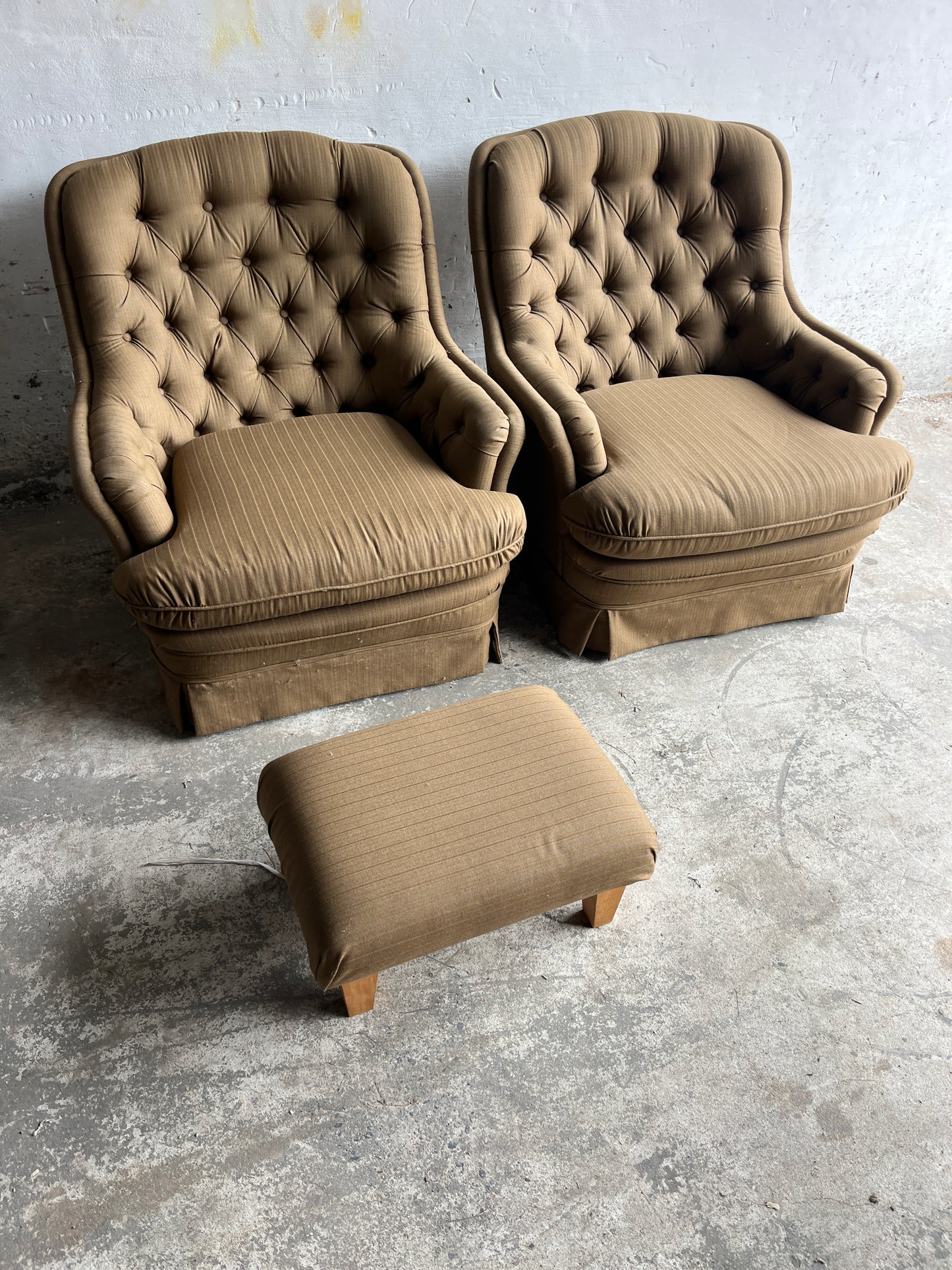 Pair of Tufted Lounge Armchairs with Ottoman, 1970s