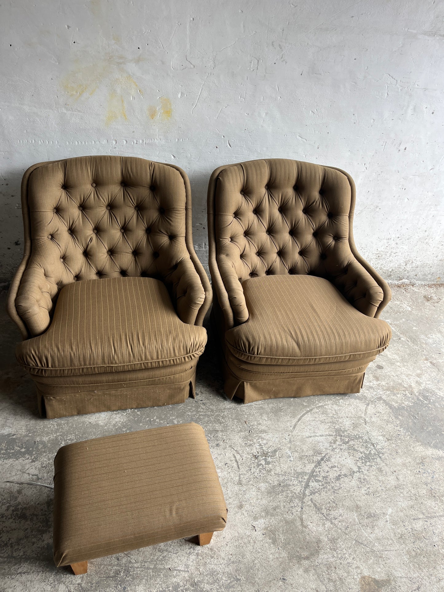 Pair of Tufted Lounge Armchairs with Ottoman, 1970s