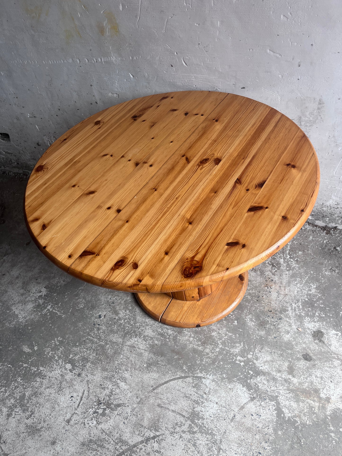 Solid Pine Round Dining Table 1970s
