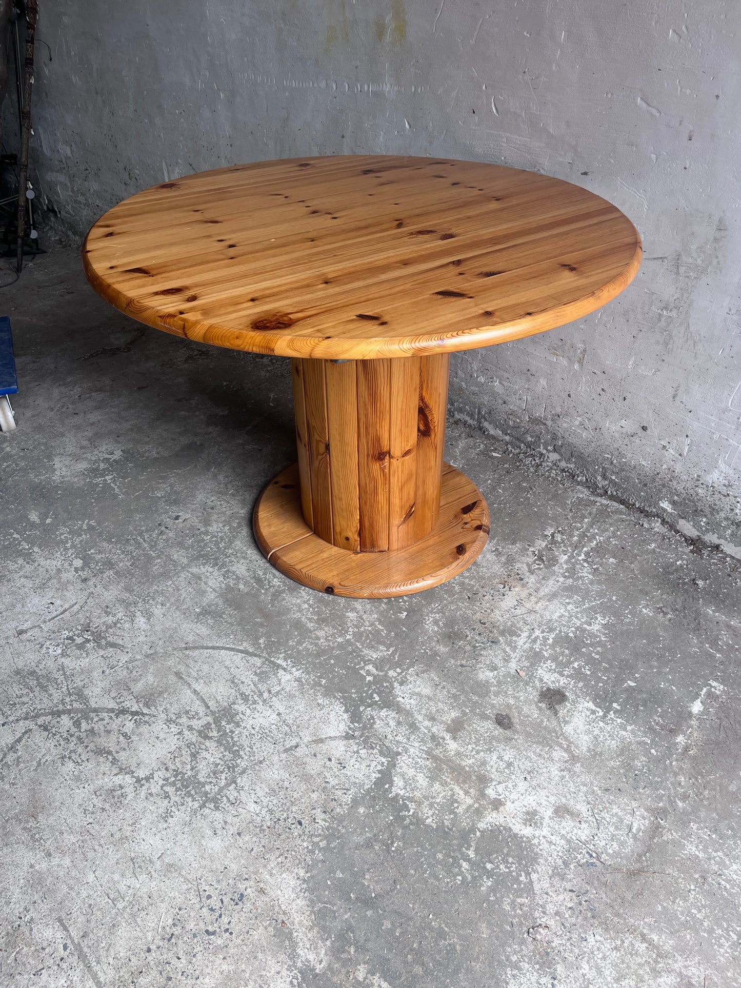 Solid Pine Round Dining Table 1970s