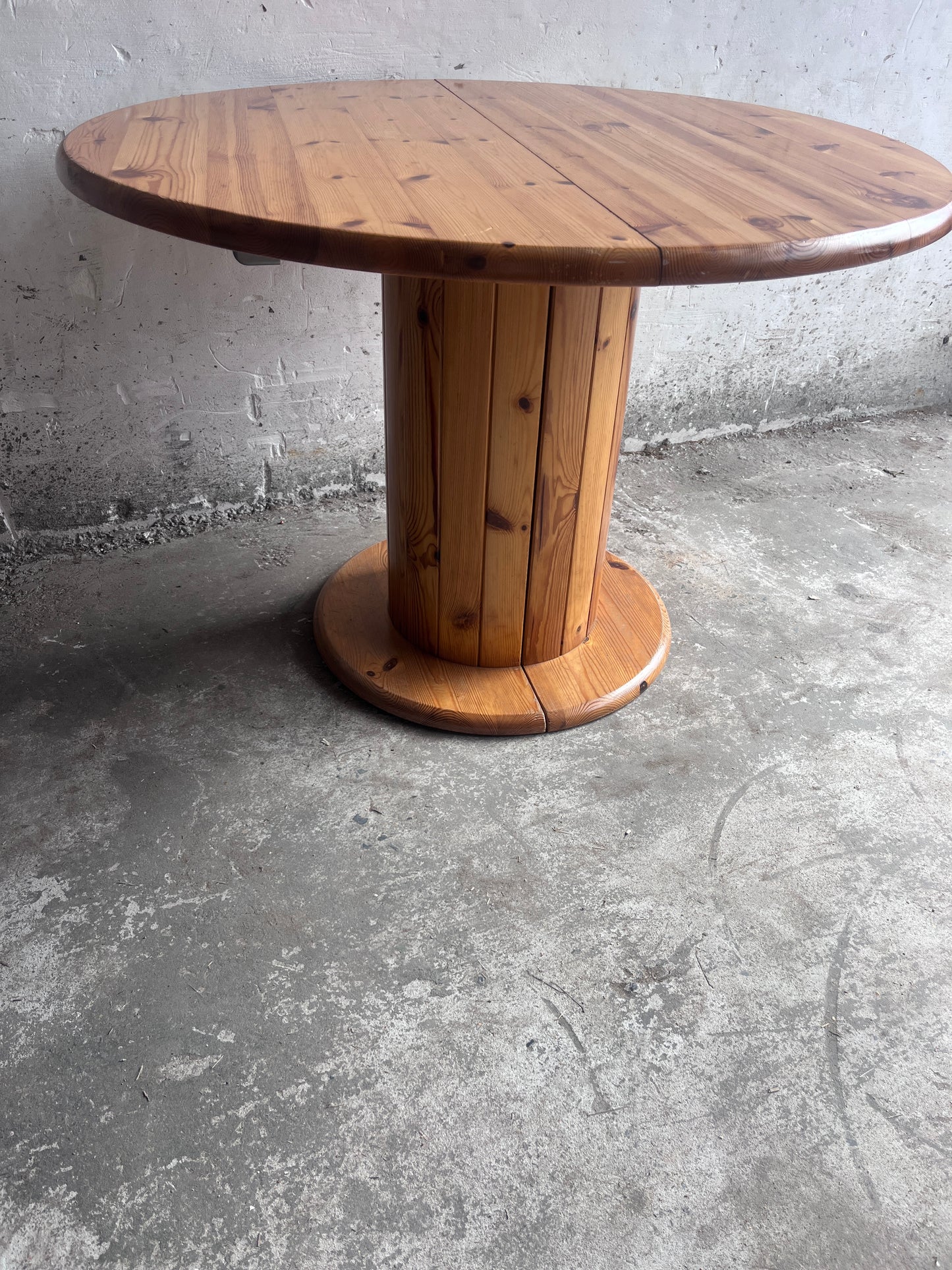 Solid Pine Round Dining Table 1970s