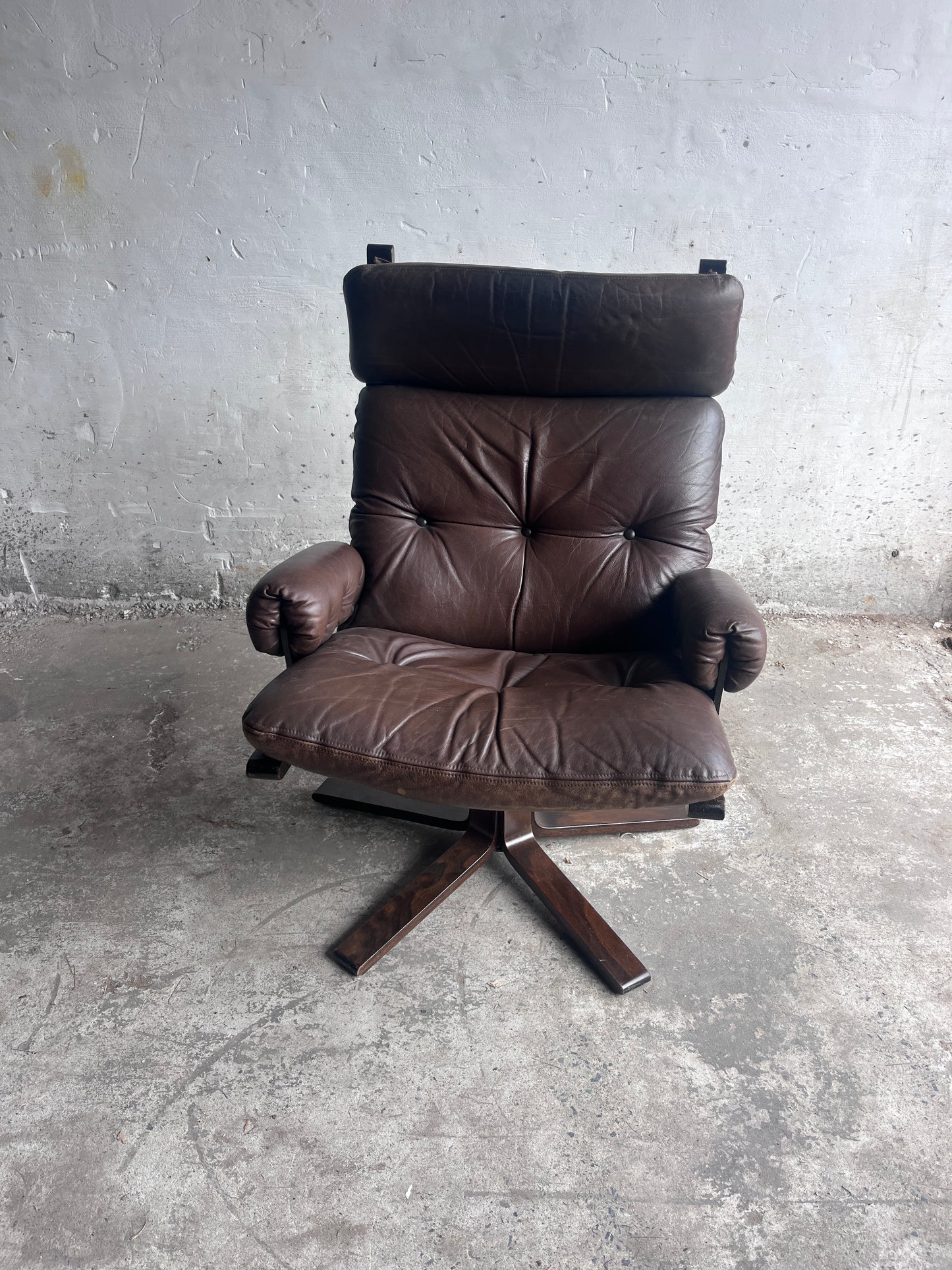 Vintage Scandinavian Leather Swivel Lounge Chair, 1970s