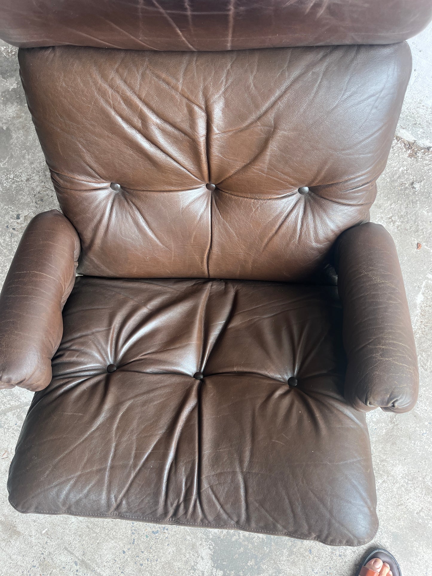 Vintage Scandinavian Leather Swivel Lounge Chair, 1970s
