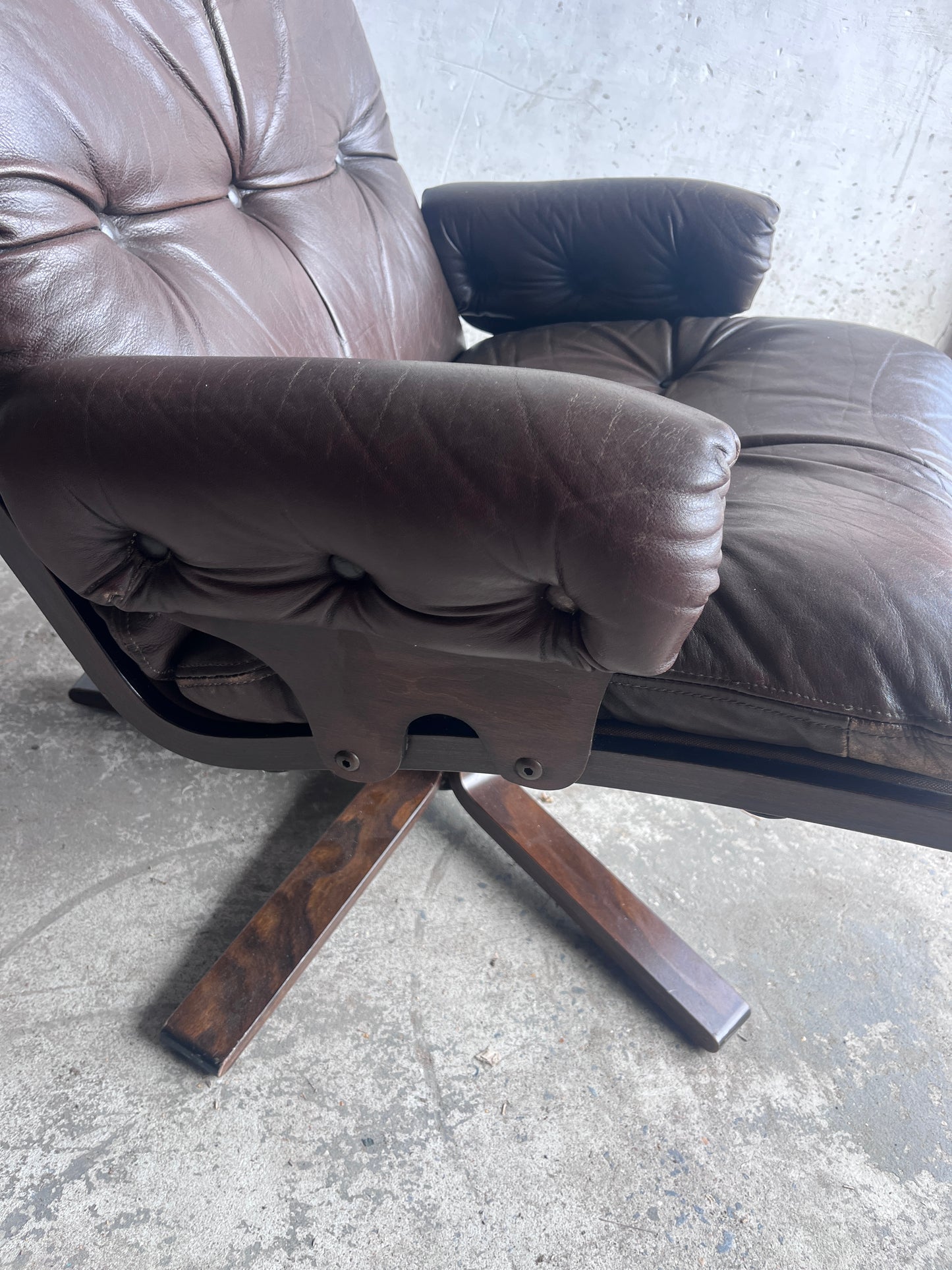 Vintage Scandinavian Leather Swivel Lounge Chair, 1970s