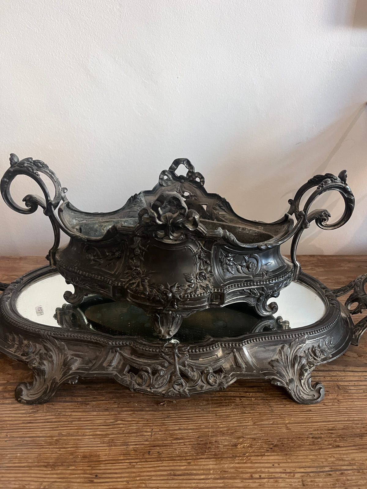 Antique French Rococo Jardinière with Mirrored Plateau, circa 1900