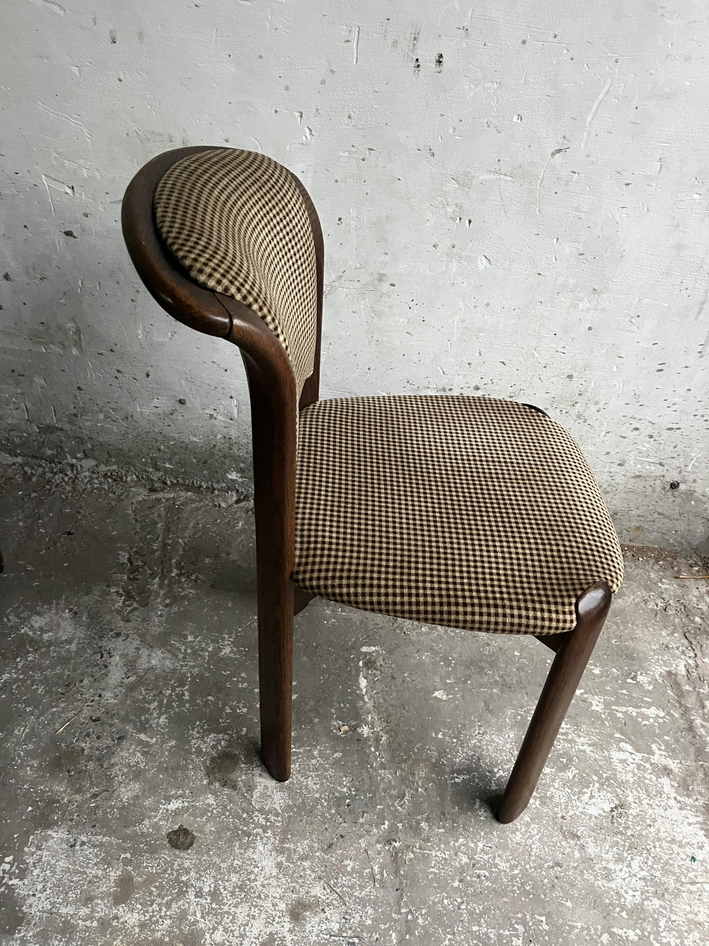 Vintage Curved-Back Dining Chairs – Set of 6