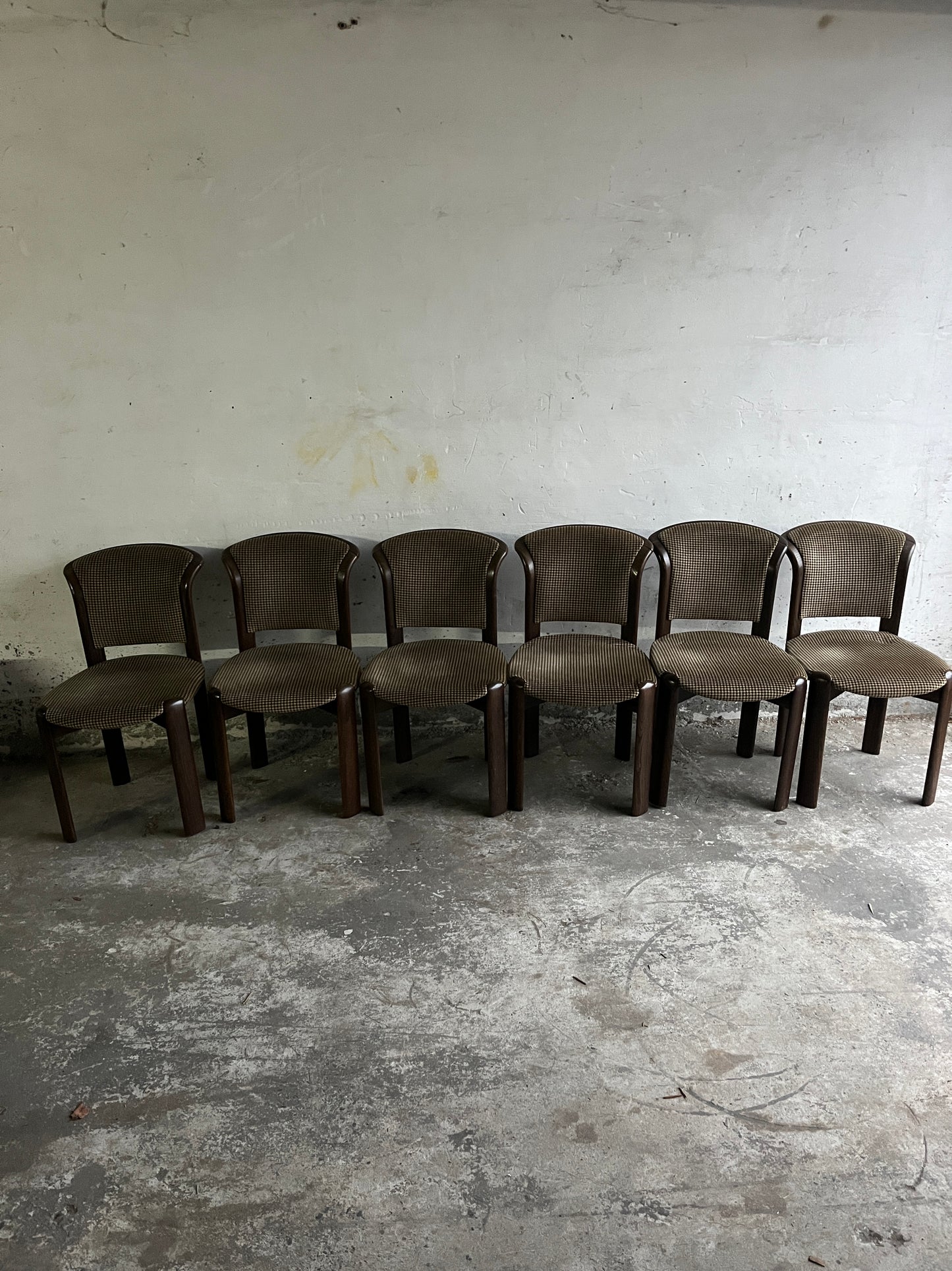 Vintage Curved-Back Dining Chairs – Set of 6