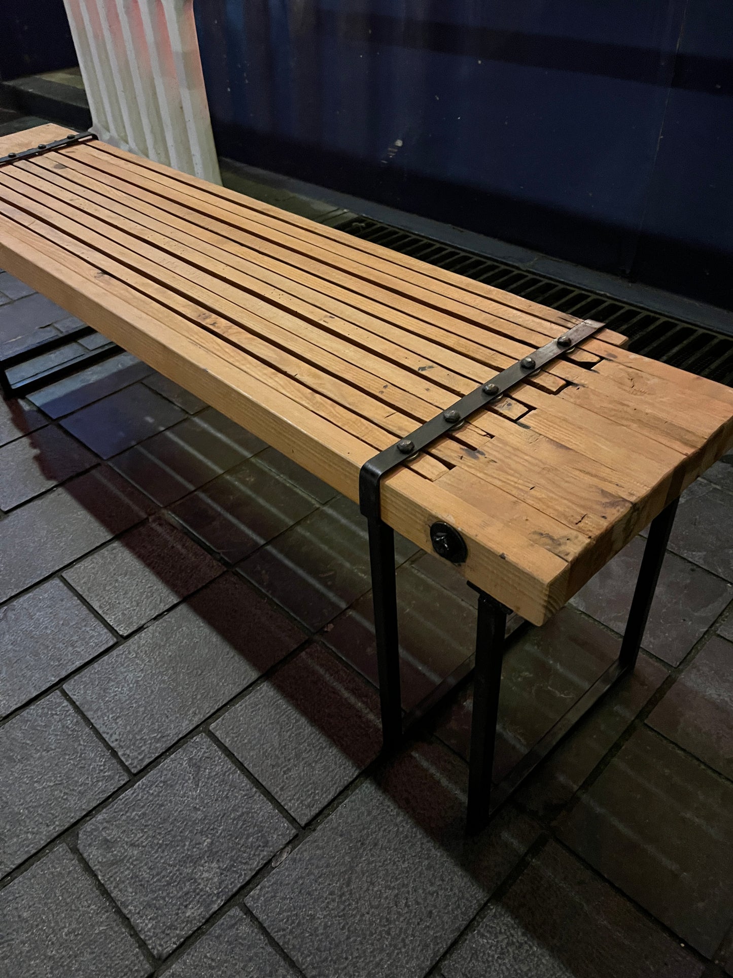 Expandable Wooden Bench