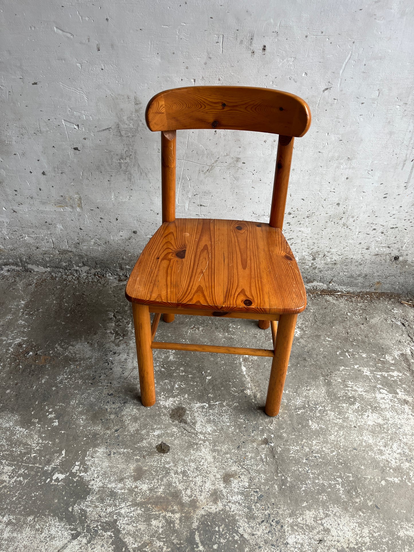 Set of 4 Vintage Pine Dining Chairs – 1970s