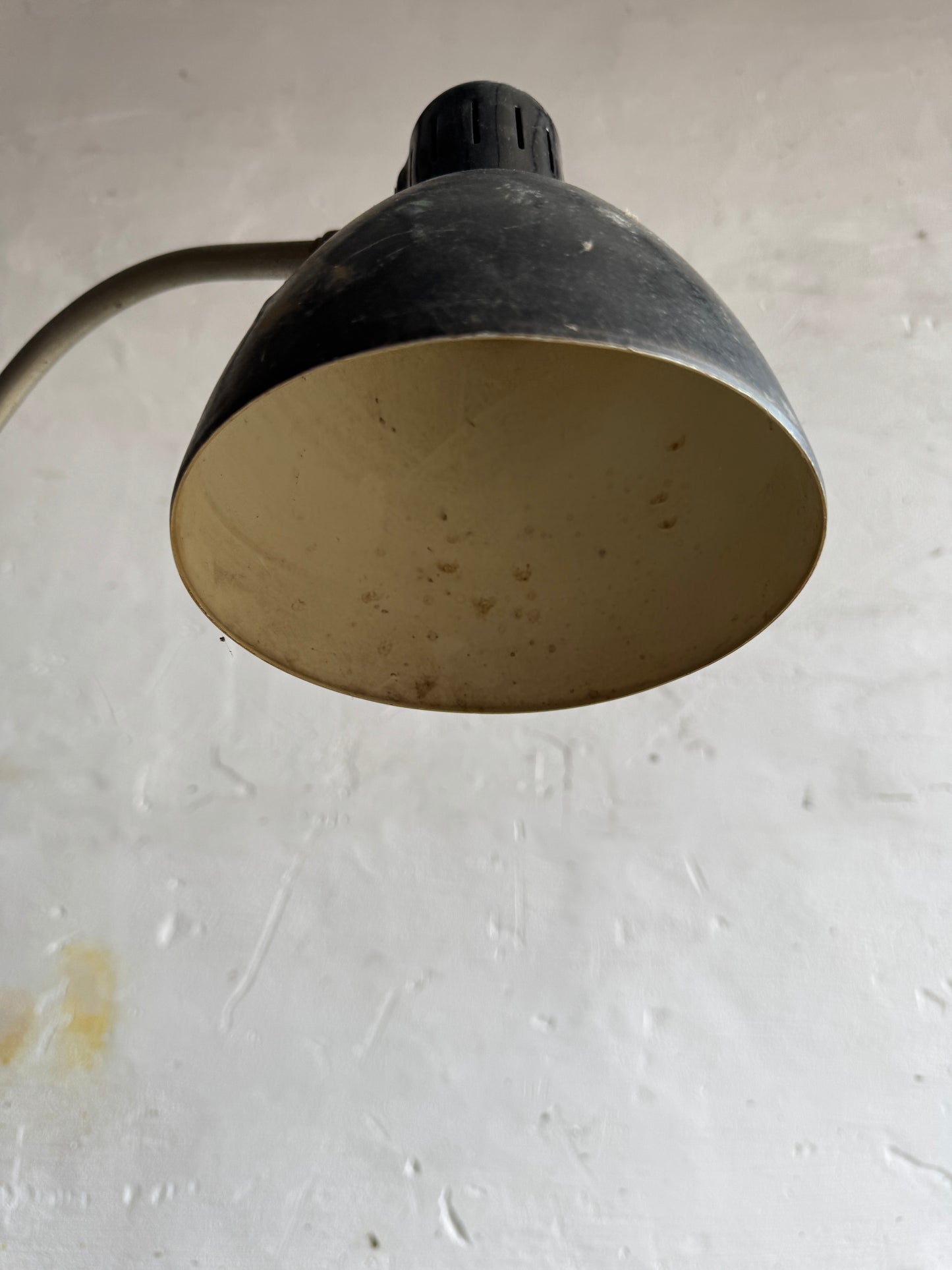 Vintage Black Screw-On Industrial Lamp