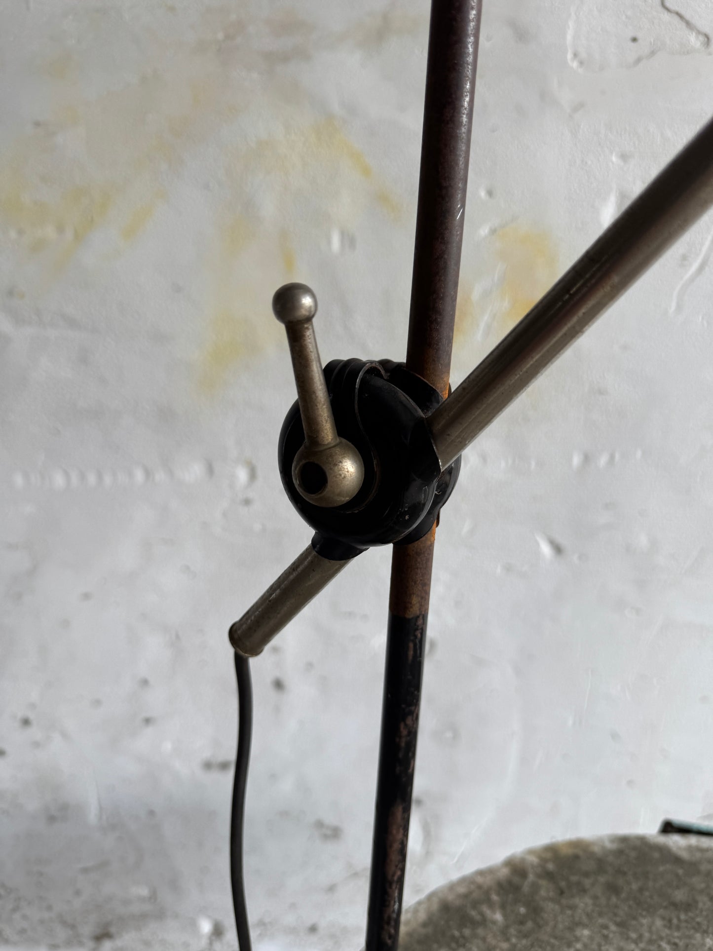 Vintage Black Screw-On Industrial Lamp