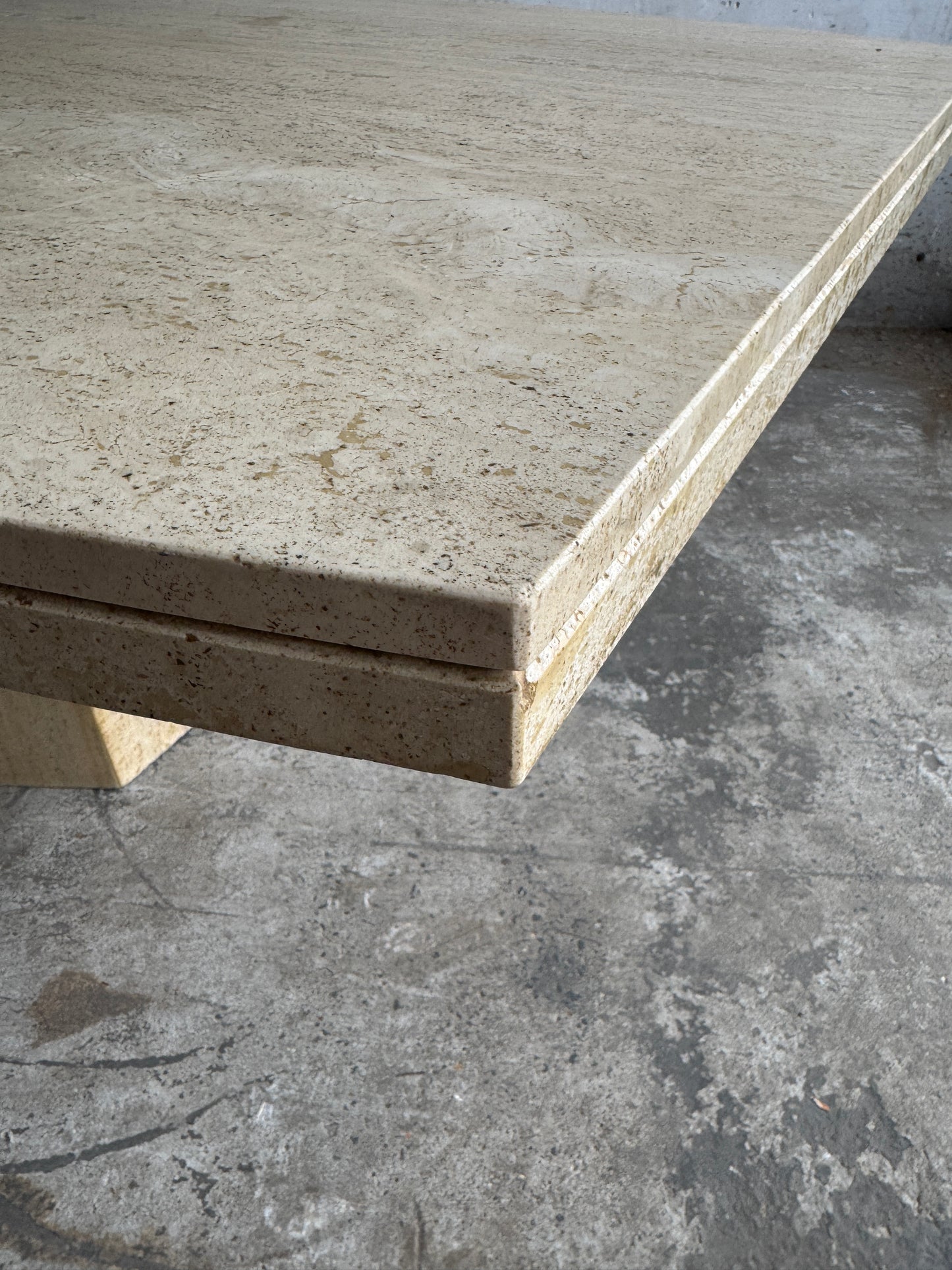 Sculptural Travertine Dining Table – 1970s Brutalist Design