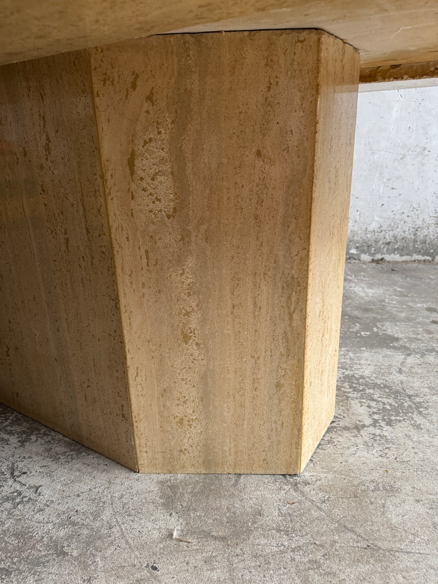Sculptural Travertine Dining Table – 1970s Brutalist Design