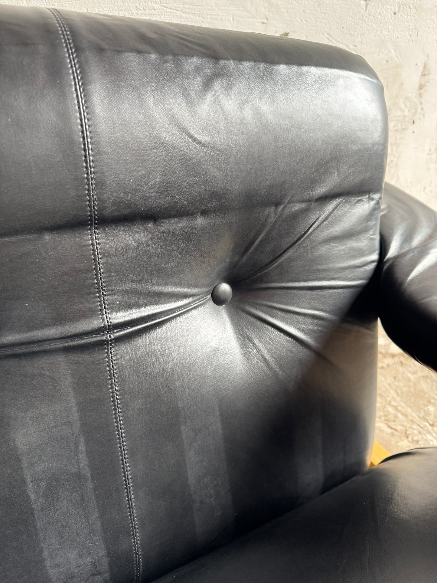 Vintage Italian Sofa by Poltrona Munari – 1970s Design