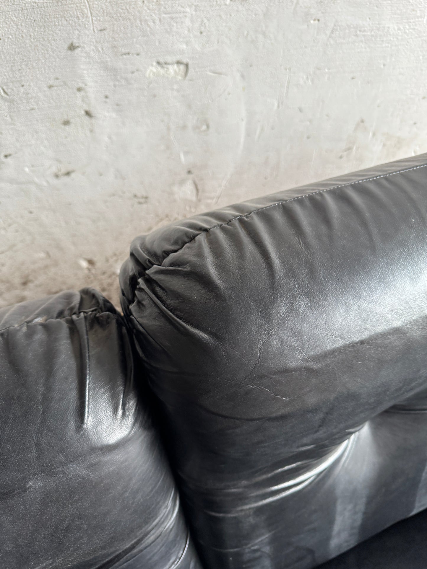 Vintage Italian Sofa by Poltrona Munari – 1970s Design
