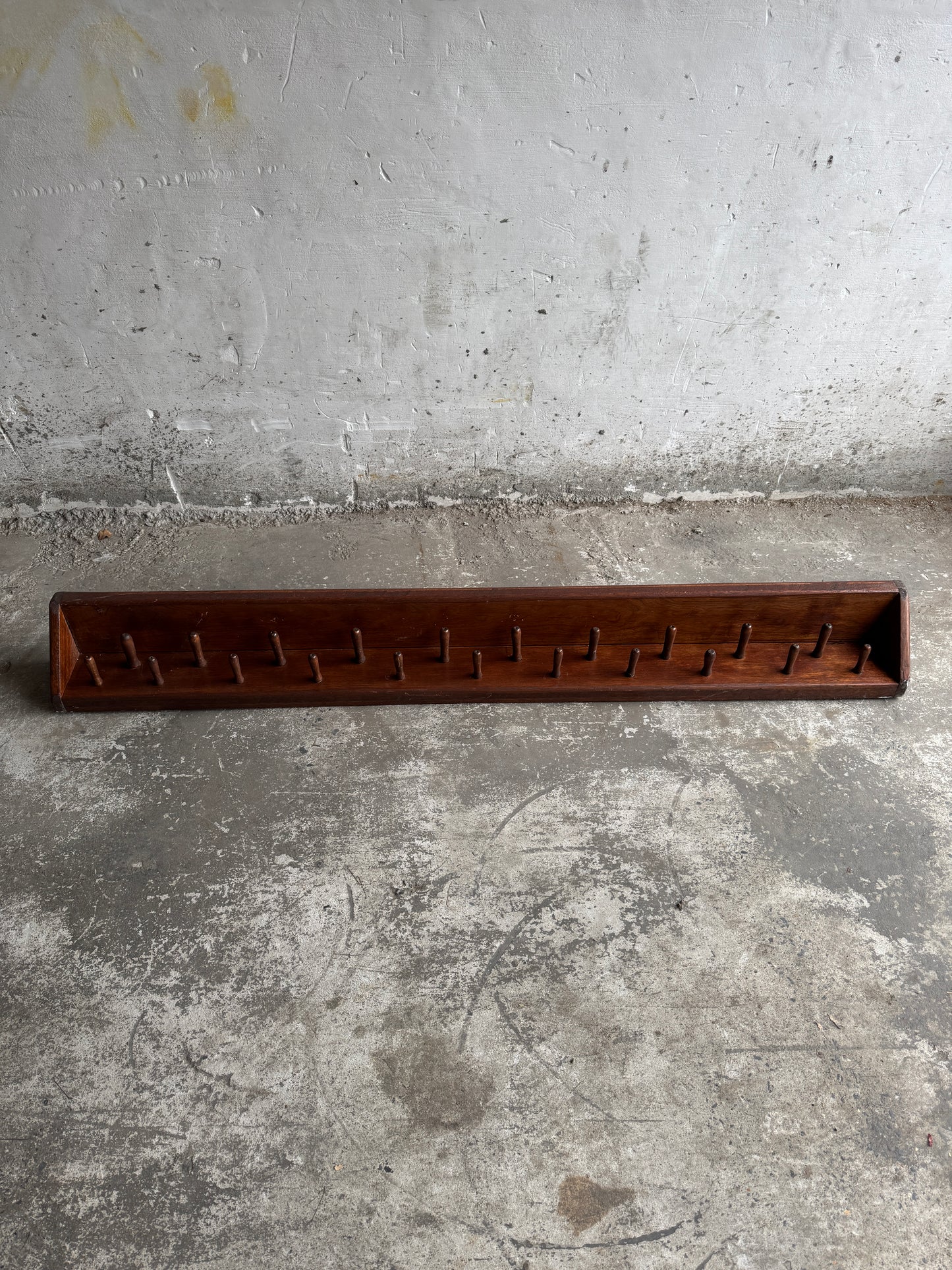 Extra-Long Vintage Wooden Coat Rack with 20 Pegs – Wall-Mounted, Mid-Century