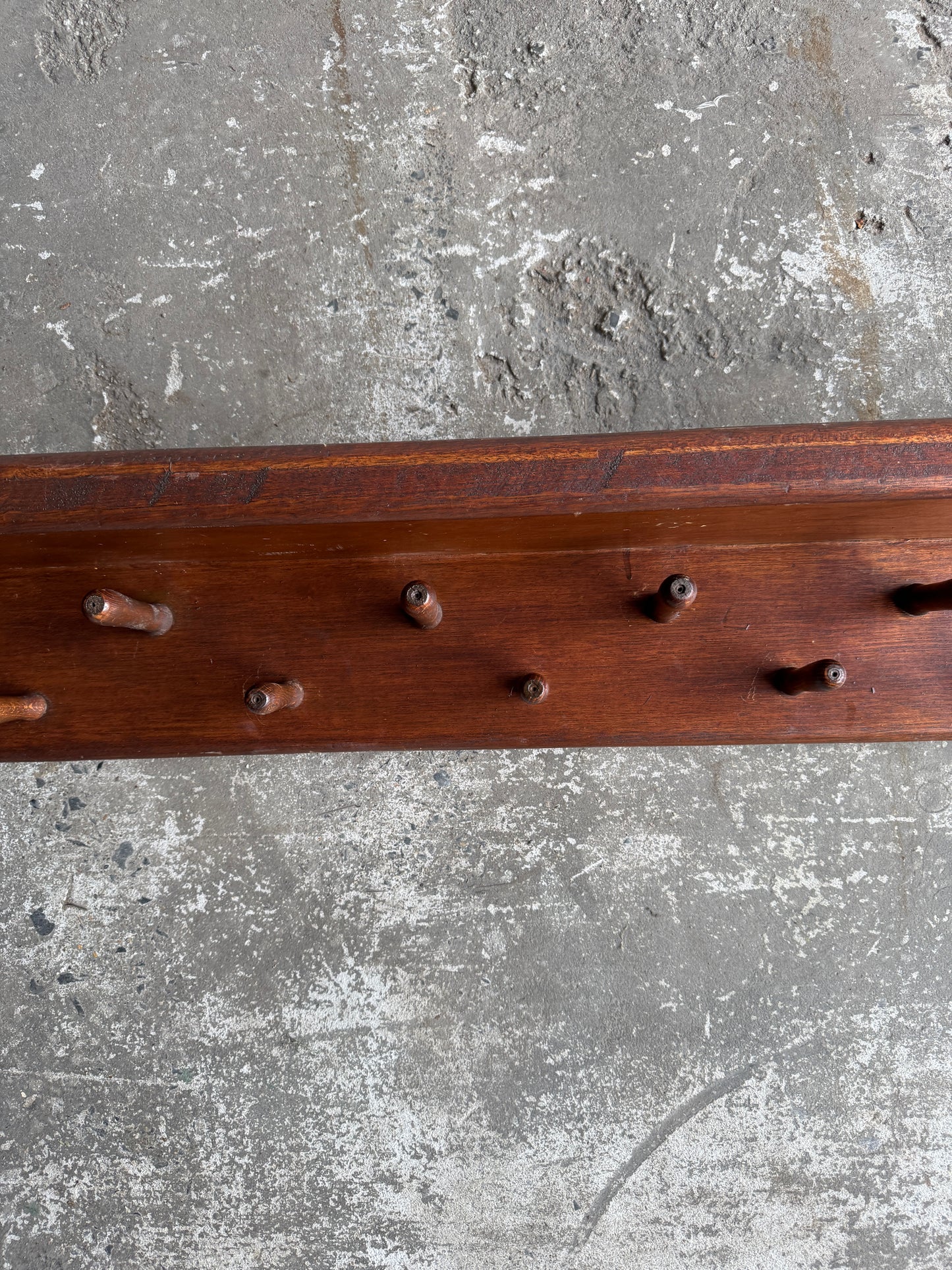 Extra-Long Vintage Wooden Coat Rack with 20 Pegs – Wall-Mounted, Mid-Century