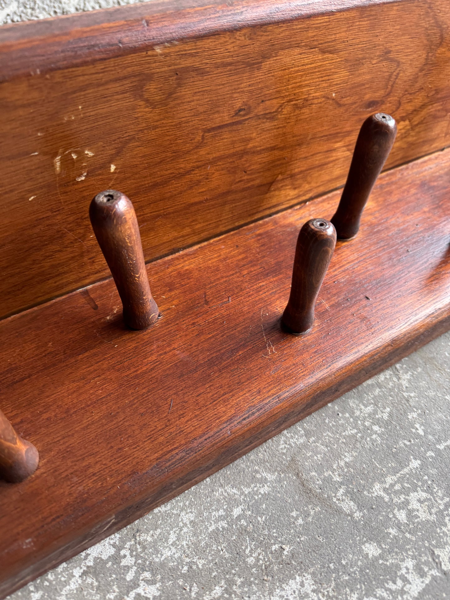 Extra-Long Vintage Wooden Coat Rack with 20 Pegs – Wall-Mounted, Mid-Century