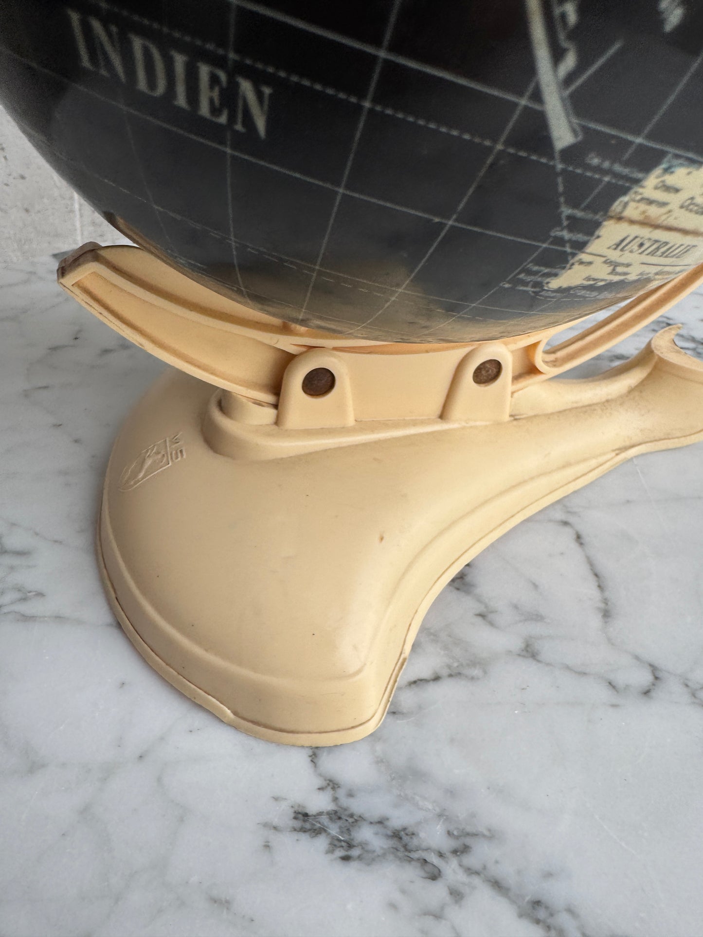 French Vintage School Globe – Black Ocean Model