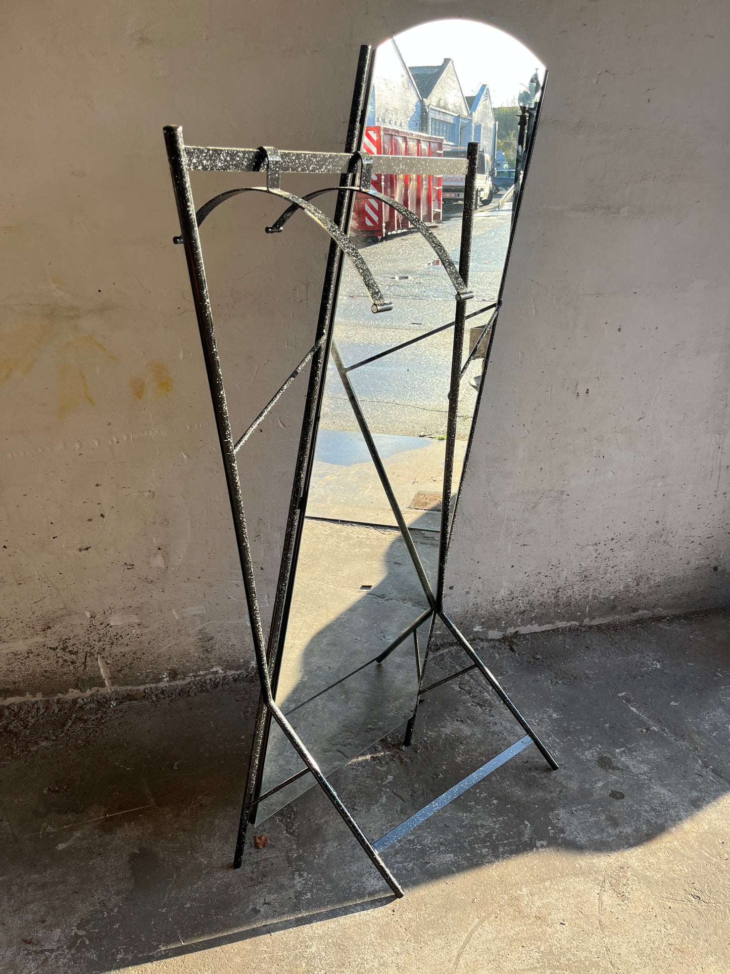 Memphis-Style Metal Mirror Coat Stand (1980s)