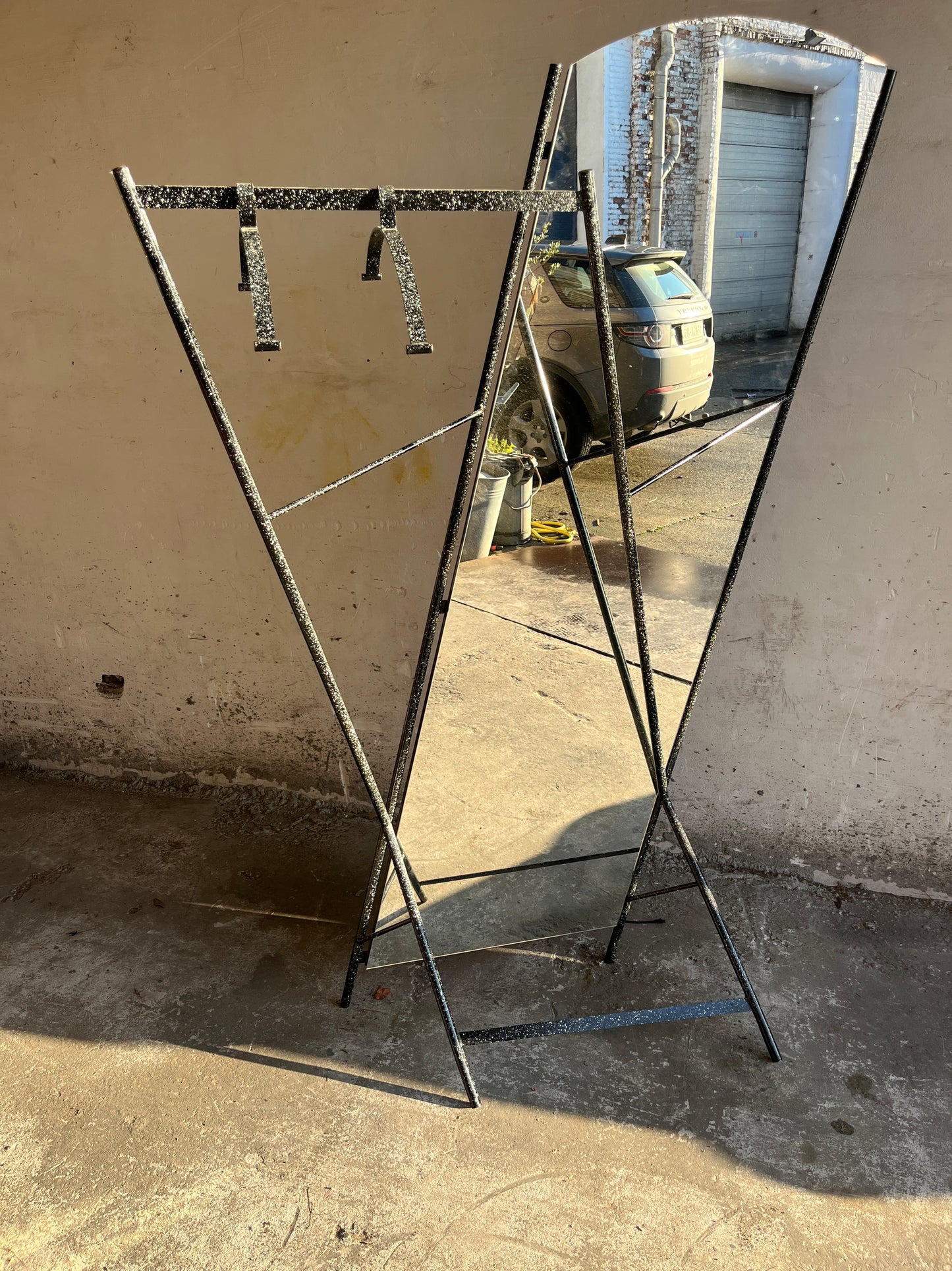 Memphis-Style Metal Mirror Coat Stand (1980s)