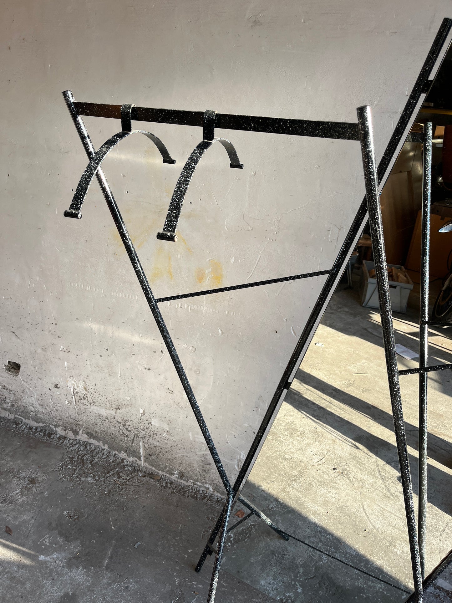 Memphis-Style Metal Mirror Coat Stand (1980s)