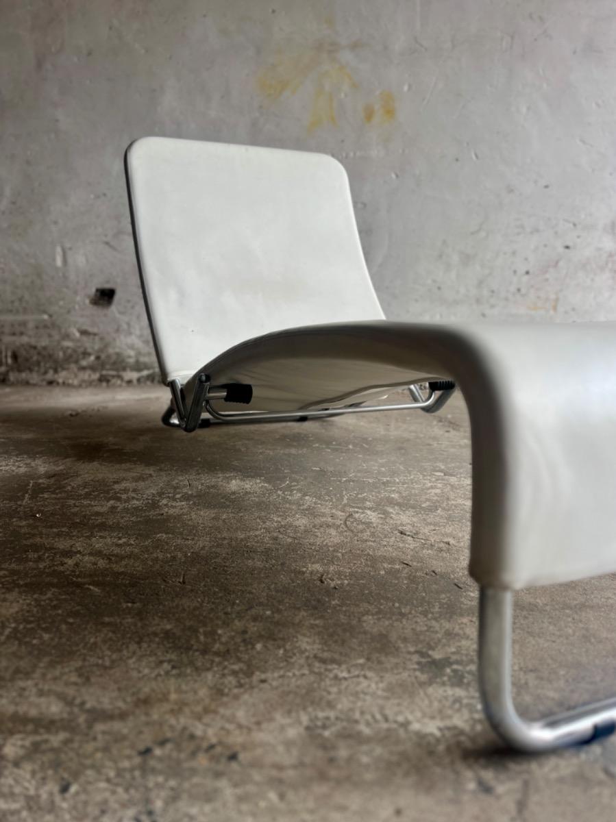 Lounge chair ‘Tuoli’ door Antti Nurmesniemi voor Cassina (1970)