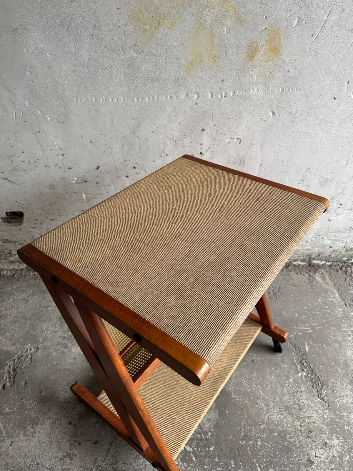 Vintage Serveertafel van Metaal, Eikenhout en Rotan voor Jullian – Frankrijk, 1960