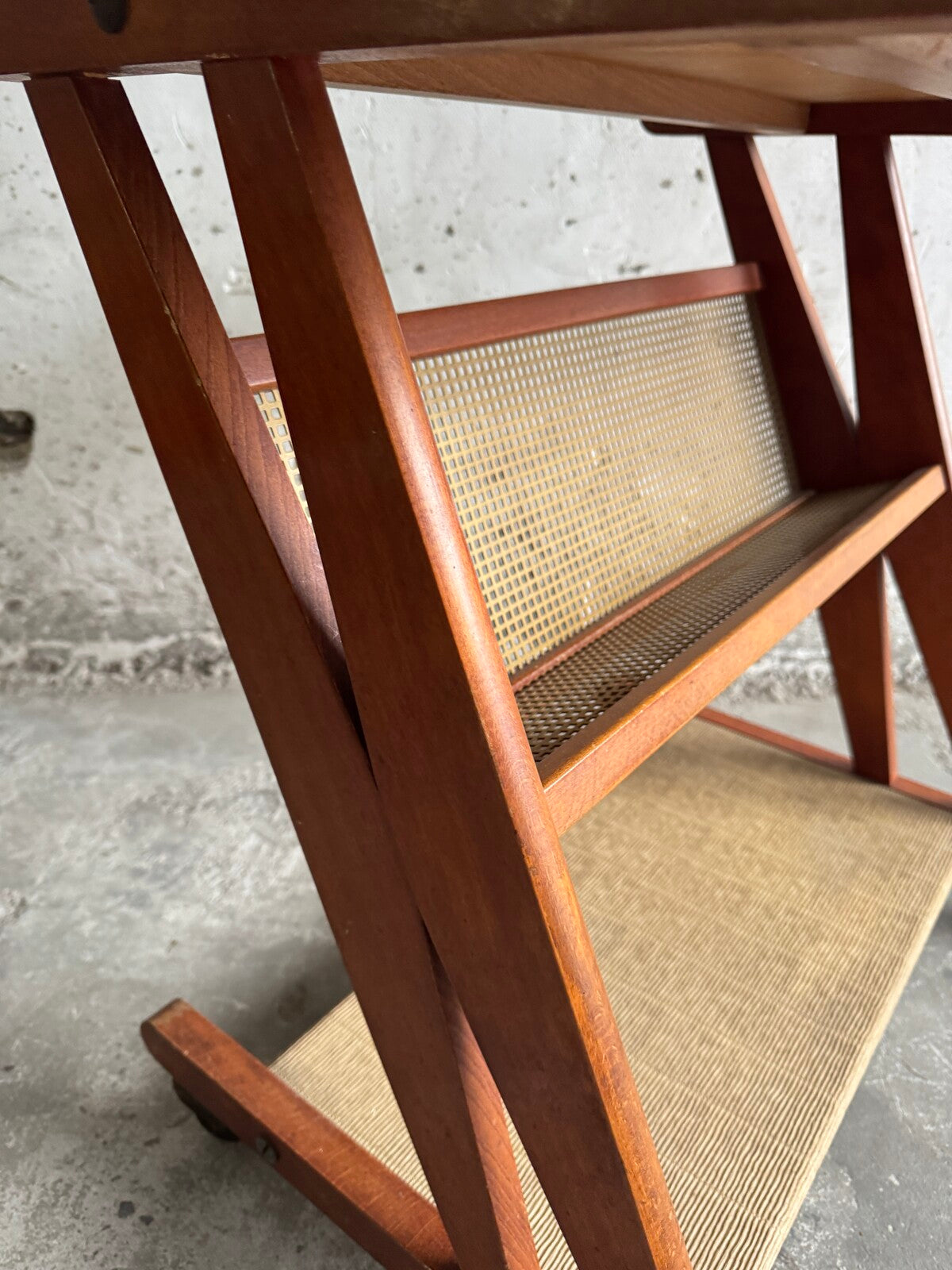 Vintage Serveertafel van Metaal, Eikenhout en Rotan voor Jullian – Frankrijk, 1960