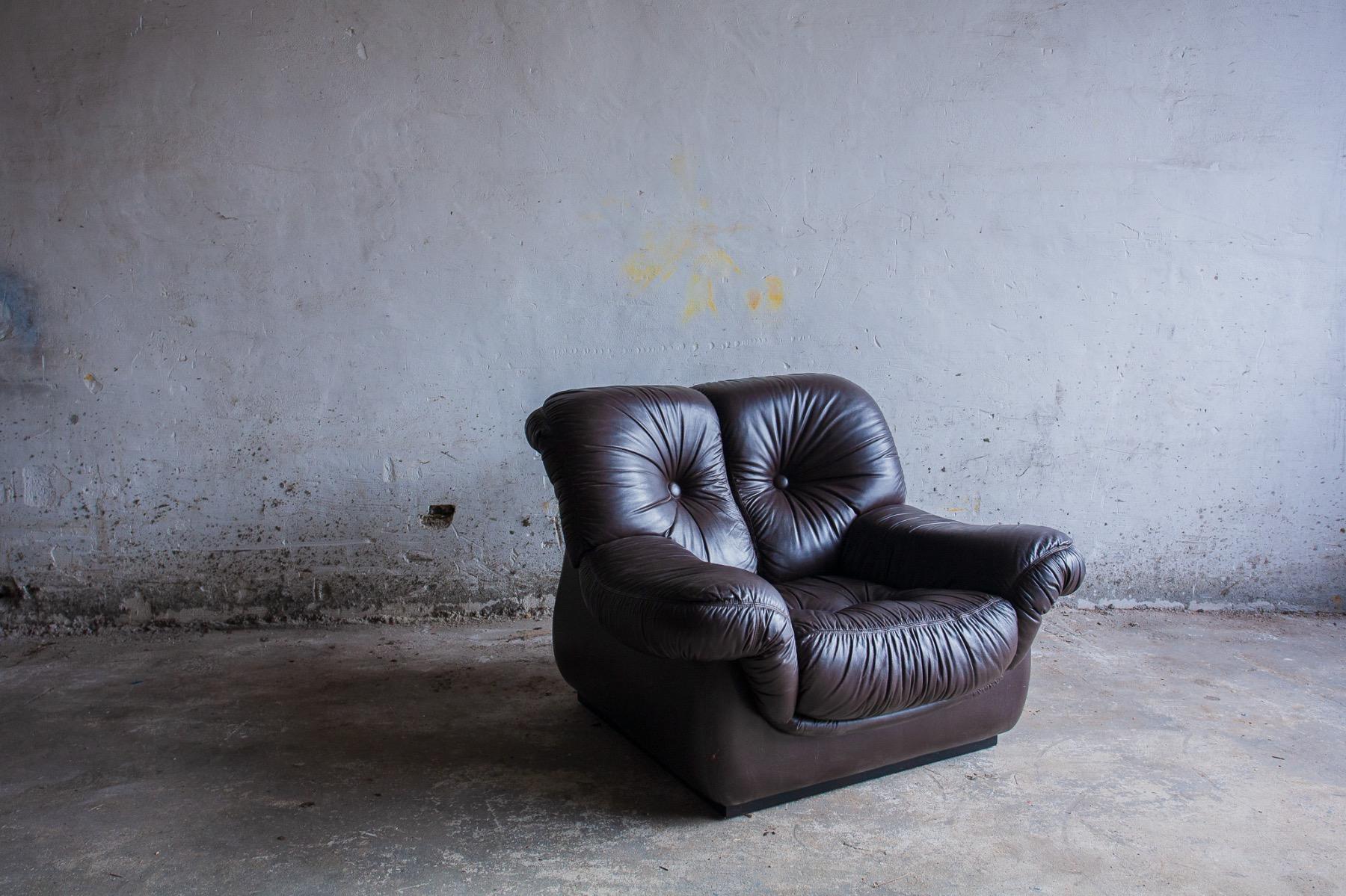 2 Midcentury leather club chairs 