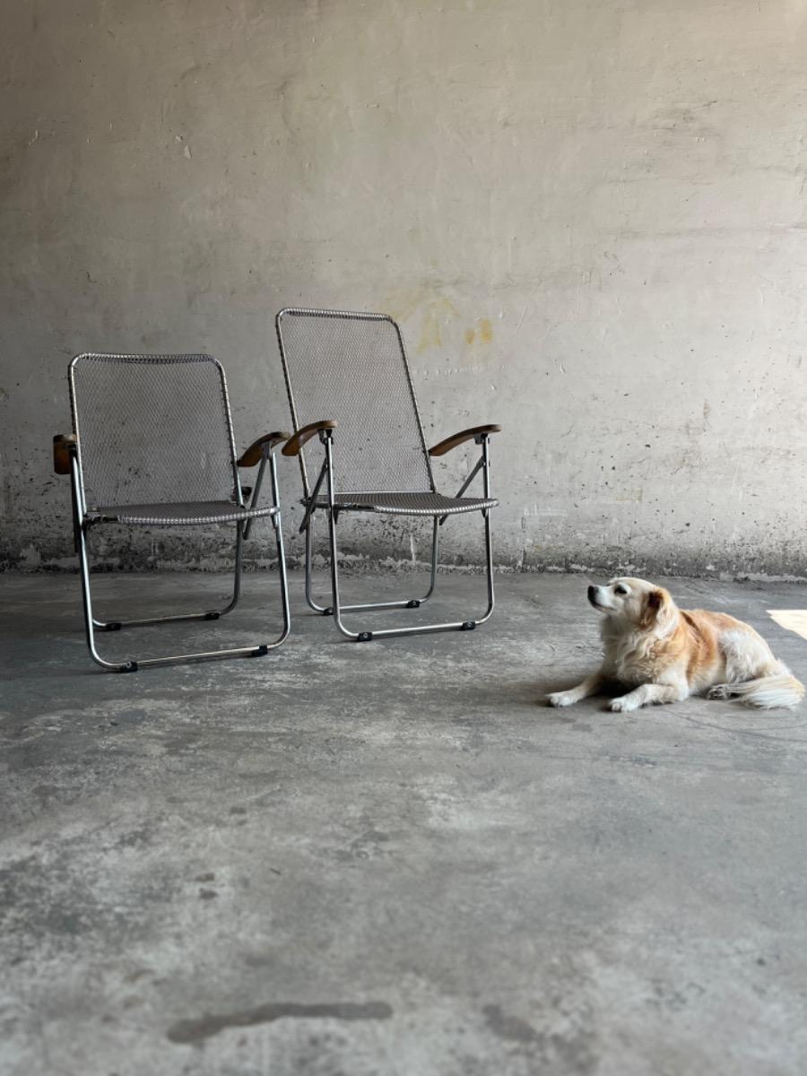 2 vintage aluminium wirefolding chairs