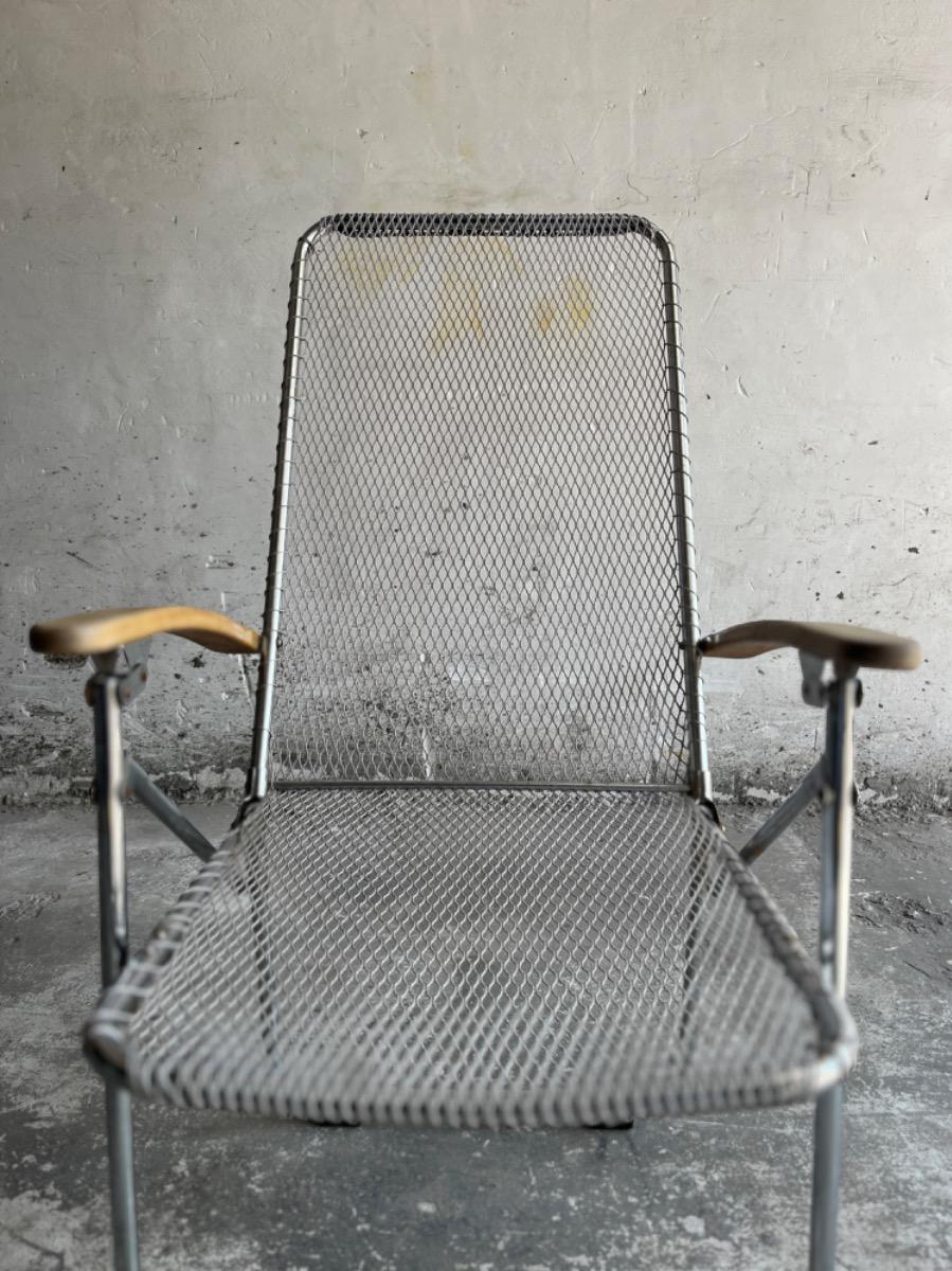 2 vintage aluminium wirefolding chairs