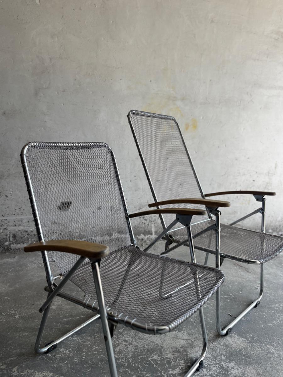 2 vintage aluminium wirefolding chairs