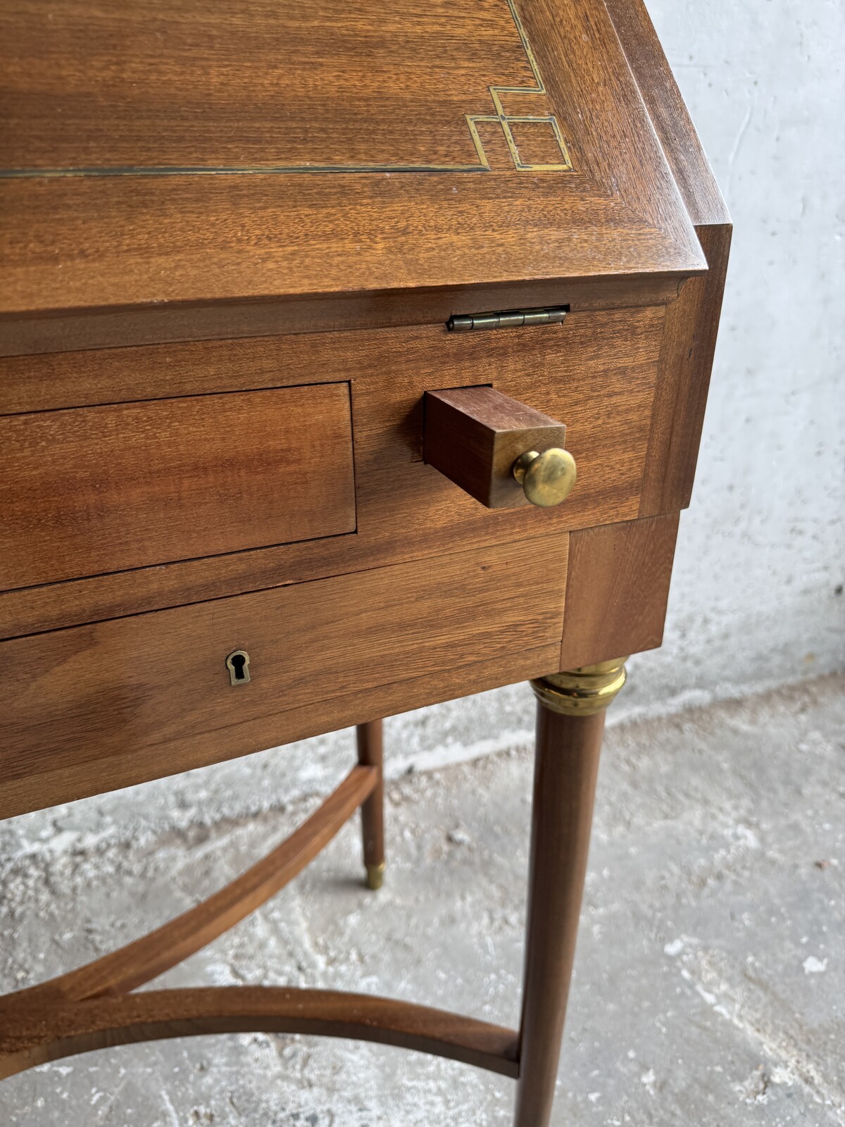 DeCoene Antique Writing Desk with Chair