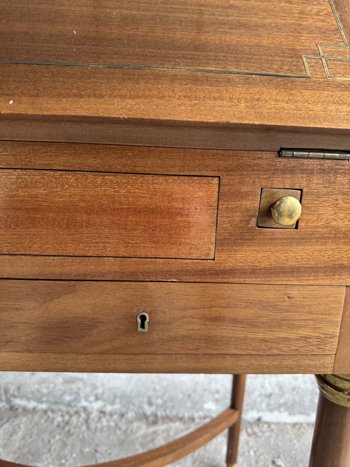 DeCoene Antique Writing Desk with Chair