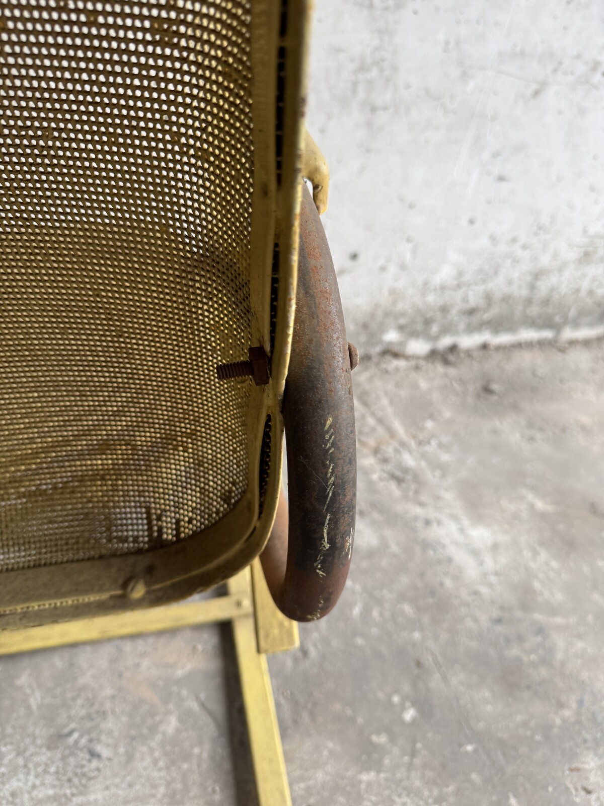 Pair of 1950's metal pattio bouncy chairs. 