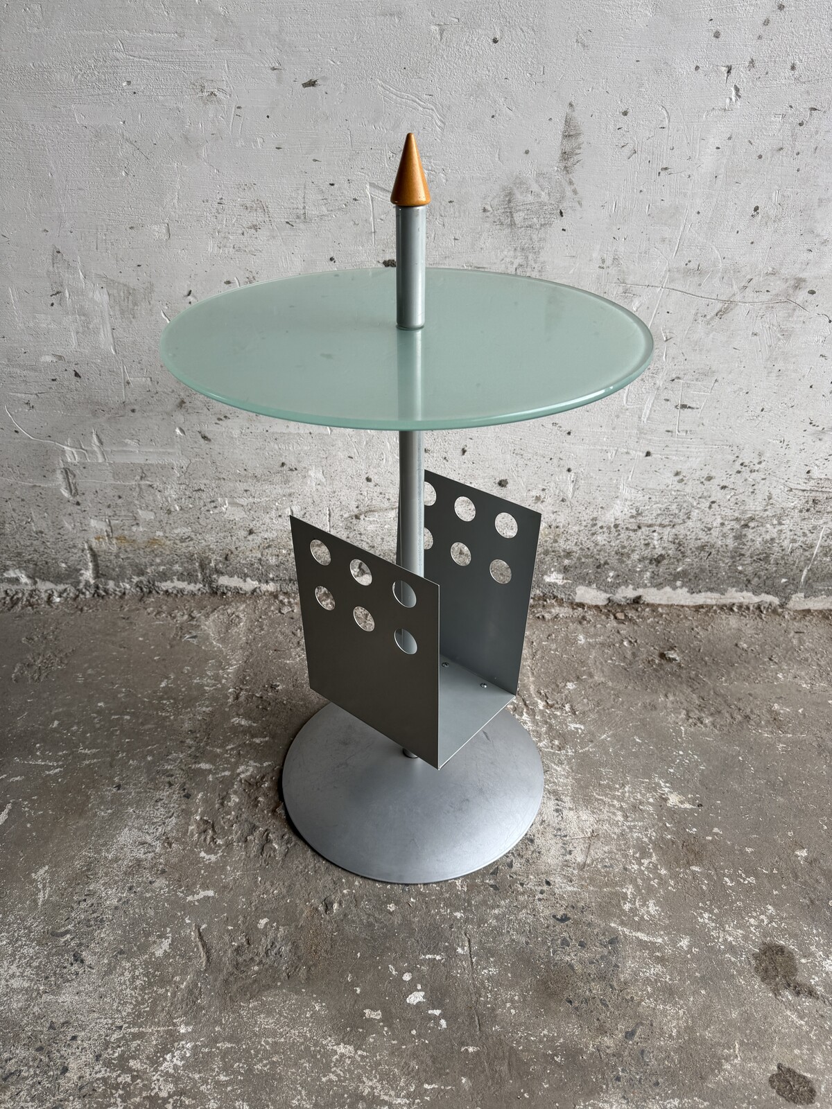 Sculptural Modern Side Table and Magazine Rack with Glass Top