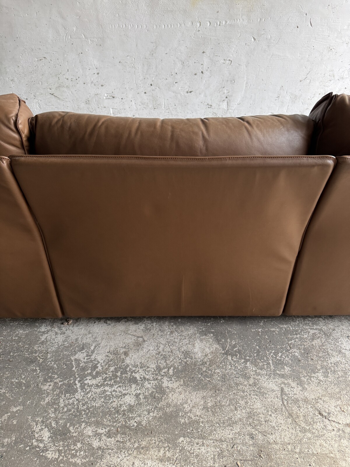 Three seater brown leather Brunati sofa